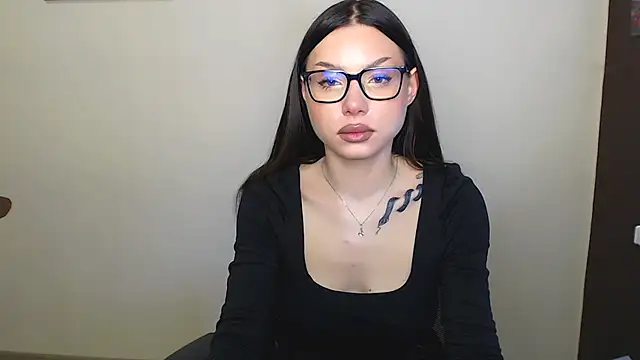 Cutesweetheart online show from March 11, 2025, 7:57 am