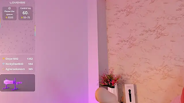 Snapshot of Hannablazze chatting on March 2, 2025, 9:21 am Hannablazze online show from March 2, 2025, 9:21 am