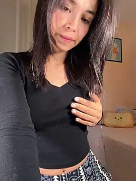 Adriennesexxx online show from February 19, 2026, 6:05 pm