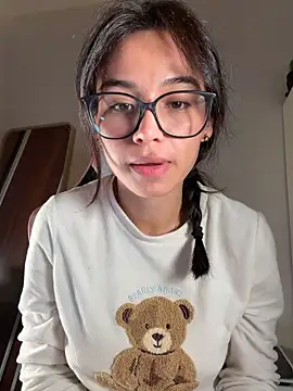 Adriennesexxx online show from March 7, 2026, 10:15 pm