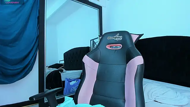 Snapshot of Shaarongp chatting on November 9, 2025, 2:37 am Shaarongp online show from November 9, 2025, 2:37 am