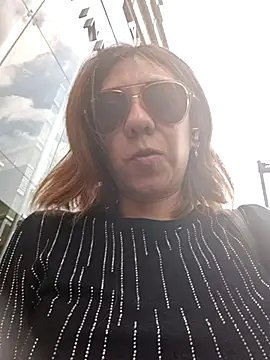 Snapshot of Lunababymylove chatting on February 15, 2025, 10:21 pm Lunababymylove online show from February 15, 2025, 10:21 pm