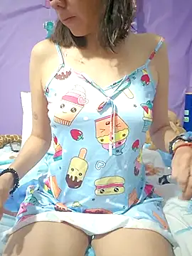 Snapshot of Lunababymylove chatting on June 10, 2026, 1:18 am Lunababymylove online show from June 10, 2026, 1:18 am