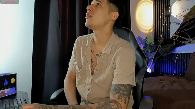 Snapshot of kyle_smithxx chatting on December 18, 2025, 8:12 pm kyle smithxx online show from December 18, 2025, 8:12 pm