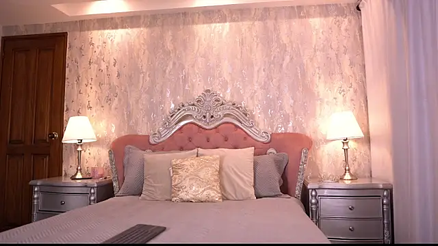 AngelineConnor online show from December 16, 2025, 10:14 pm