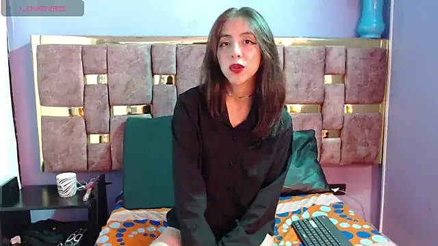 Snapshot of ling_ling24 chatting on March 5, 2025, 9:16 am ling ling24 online show from March 5, 2025, 9:16 am