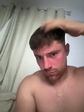 Snapshot of Billyval98@xh chatting on May 4, 2026, 10:01 pm Billyval98xh online show from May 4, 2026, 10:01 pm