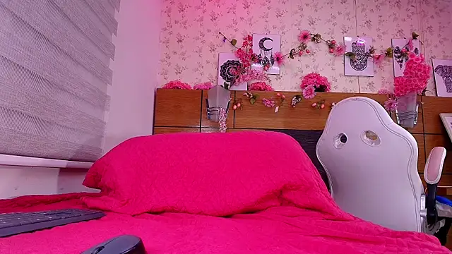 Snapshot of nata_luna chatting on September 12, 2025, 7:13 pm nata luna online show from September 12, 2025, 7:13 pm