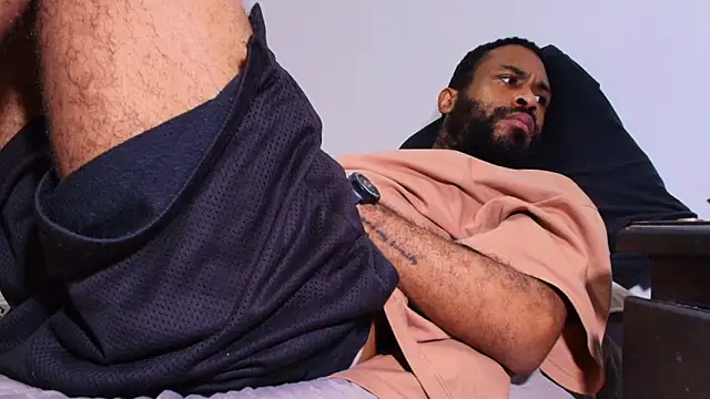 KaelMoreau online show from February 6, 2026, 8:27 pm