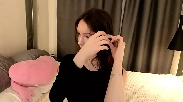 Snapshot of Victoria_Thomsons1 chatting on May 12, 2026, 1:50 pm Victoria Thomsons1 online show from May 12, 2026, 1:50 pm