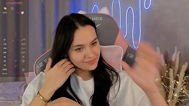  Sweetie  online show from February 18, 2025, 1:44 pm