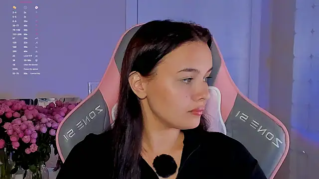  Sweetie  online show from October 26, 2025, 3:23 pm