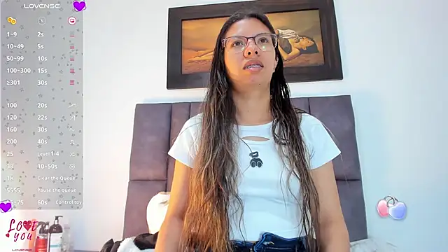 Vahiolet smith online show from March 8, 2026, 3:32 am