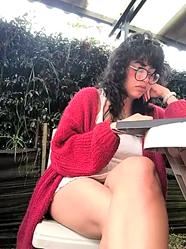 Snapshot of Fun_Everywhere chatting on September 10, 2025, 9:03 pm Fun Everywhere online show from September 10, 2025, 9:03 pm