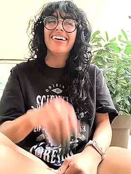 Snapshot of Fun_Everywhere chatting on December 11, 2024, 6:42 pm Fun Everywhere online show from December 11, 2024, 6:42 pm