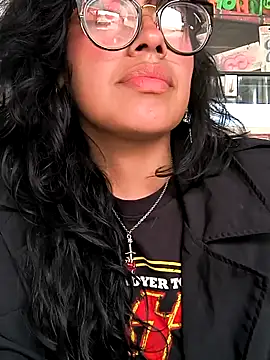 Snapshot of Fun_Everywhere chatting on February 16, 2025, 6:43 pm Fun Everywhere online show from February 16, 2025, 6:43 pm