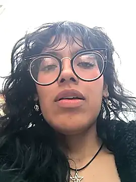 Snapshot of Fun_Everywhere chatting on February 13, 2025, 7:31 pm Fun Everywhere online show from February 13, 2025, 7:31 pm