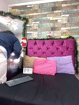 Snapshot of KataleyaStiward chatting on December 15, 2025, 12:55 pm KataleyaStiward online show from December 15, 2025, 12:55 pm