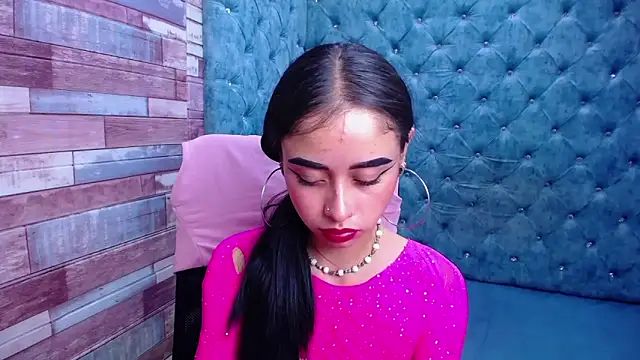 Snapshot of AnnySweett_ chatting on February 18, 2025, 7:41 pm AnnySweett online show from February 18, 2025, 7:41 pm