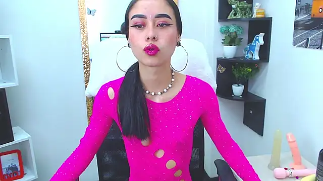 Snapshot of AnnySweett_ chatting on February 28, 2025, 12:31 pm AnnySweett online show from February 28, 2025, 12:31 pm