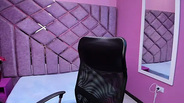 Snapshot of AnnySweett_ chatting on October 15, 2025, 6:16 pm AnnySweett online show from October 15, 2025, 6:16 pm