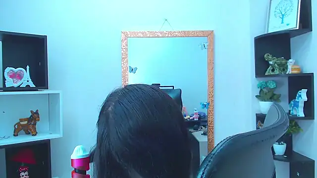 Snapshot of AnnySweett_ chatting on February 26, 2025, 4:38 pm AnnySweett online show from February 26, 2025, 4:38 pm