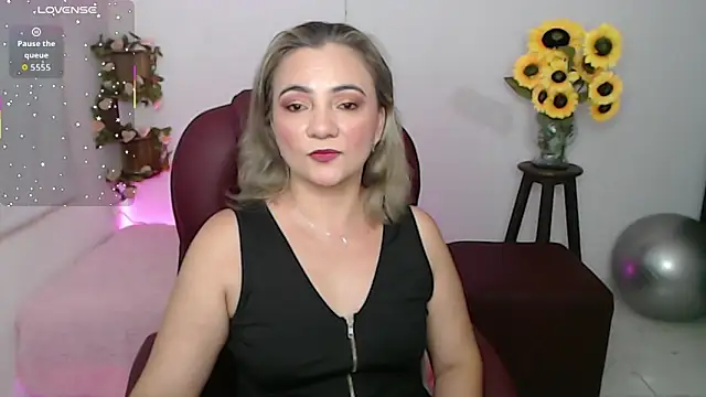 Ghada milf online show from February 27, 2026, 9:36 pm