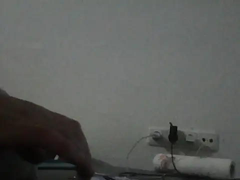 Snapshot of lickthehottie chatting on July 4, 2026, 9:52 pm lickthehottie online show from July 4, 2026, 9:52 pm
