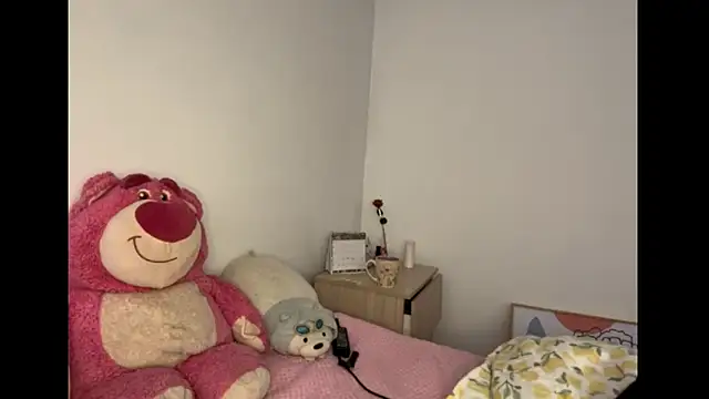 HallieLemon1 online show from December 6, 2024, 10:24 pm