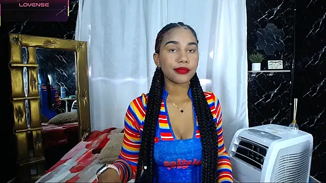 Snapshot of Hillary_queen chatting on November 9, 2025, 6:01 pm Hillary queen online show from November 9, 2025, 6:01 pm