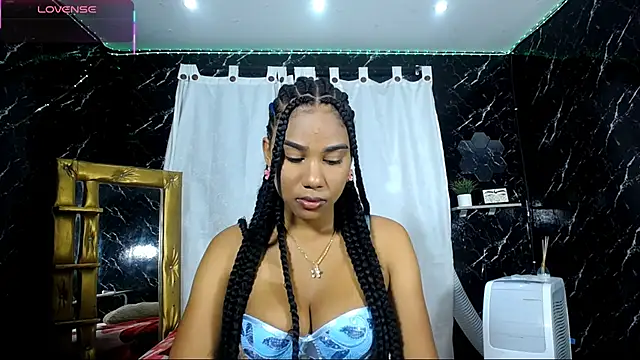 Snapshot of Hillary_queen chatting on November 26, 2025, 12:16 pm Hillary queen online show from November 26, 2025, 12:16 pm