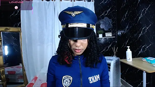 Snapshot of Hillary_queen chatting on October 31, 2025, 6:15 pm Hillary queen online show from October 31, 2025, 6:15 pm