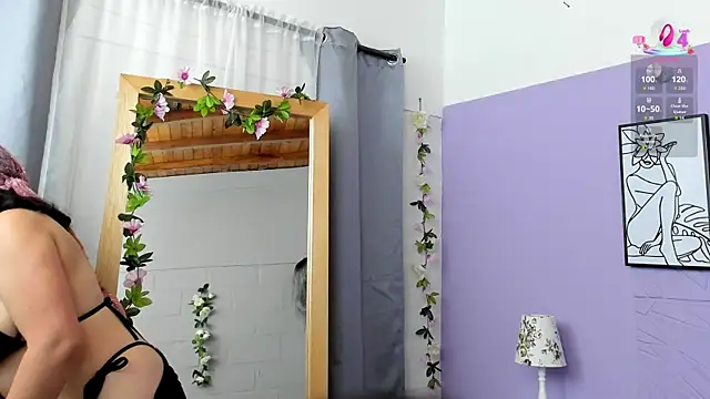 Snapshot of Scarlett_1007 chatting on November 8, 2025, 11:36 am Scarlett 1007 online show from November 8, 2025, 11:36 am