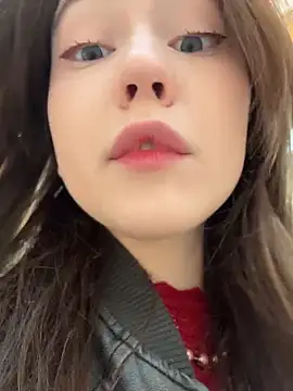 Peachy Dream online show from April 24, 2026, 4:42 pm