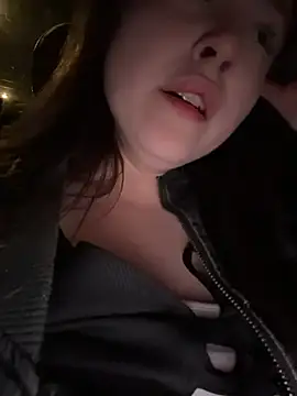 Peachy Dream online show from April 28, 2026, 7:29 pm