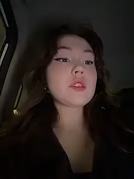 Snapshot of Peachy_Dream chatting on November 13, 2025, 6:12 pm Peachy Dream online show from November 13, 2025, 6:12 pm