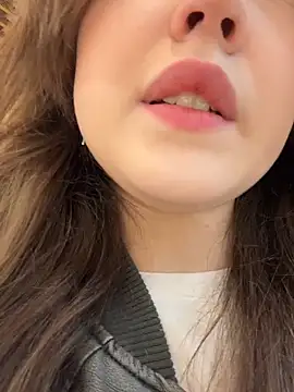 Peachy Dream online show from April 18, 2026, 4:20 pm