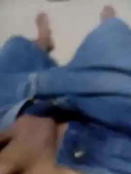 thalles01464 online show from November 6, 2025, 6:39 am