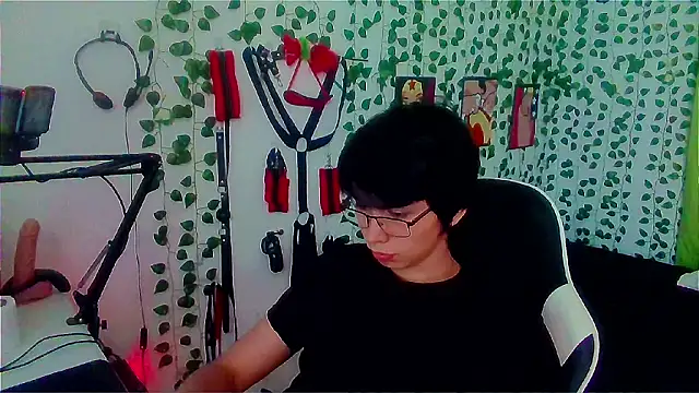 Snapshot of Andy_gray chatting on March 2, 2026, 5:09 pm Andy gray online show from March 2, 2026, 5:09 pm