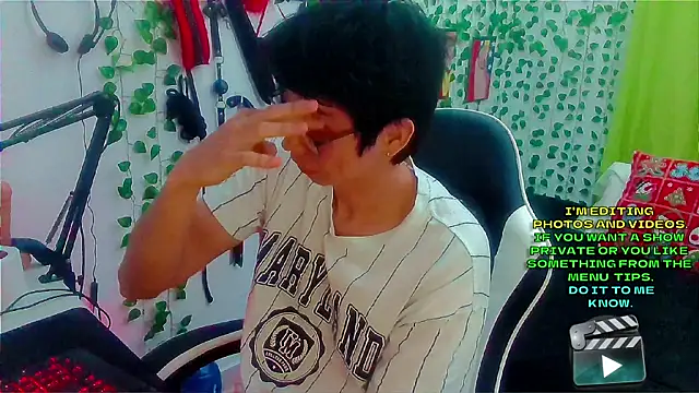 Snapshot of Andy_gray chatting on January 14, 2026, 1:31 am Andy gray online show from January 14, 2026, 1:31 am