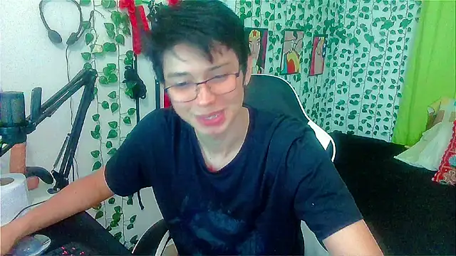 Snapshot of Andy_gray chatting on January 12, 2026, 4:47 pm Andy gray online show from January 12, 2026, 4:47 pm