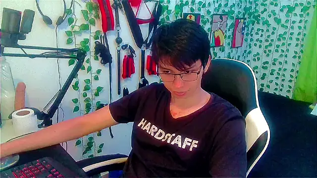 Snapshot of Andy_gray chatting on January 15, 2026, 11:41 pm Andy gray online show from January 15, 2026, 11:41 pm