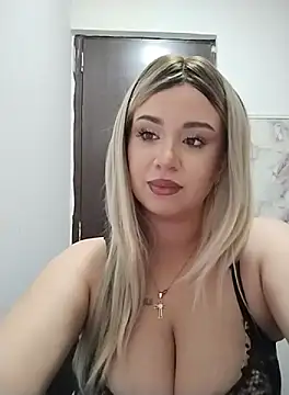 Snapshot of AdelinaJude chatting on September 28, 2025, 7:21 pm AdelinaJude online show from September 28, 2025, 7:21 pm