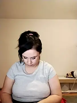 Snapshot of AdelinaJude chatting on March 9, 2025, 7:59 pm AdelinaJude online show from March 9, 2025, 7:59 pm