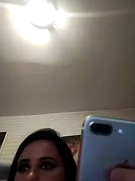 Snapshot of AdelinaJude chatting on January 18, 2025, 11:33 pm AdelinaJude online show from January 18, 2025, 11:33 pm