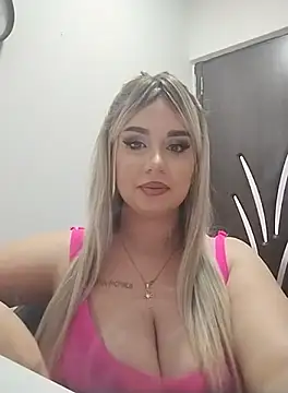 Snapshot of AdelinaJude chatting on September 25, 2025, 7:31 pm AdelinaJude online show from September 25, 2025, 7:31 pm