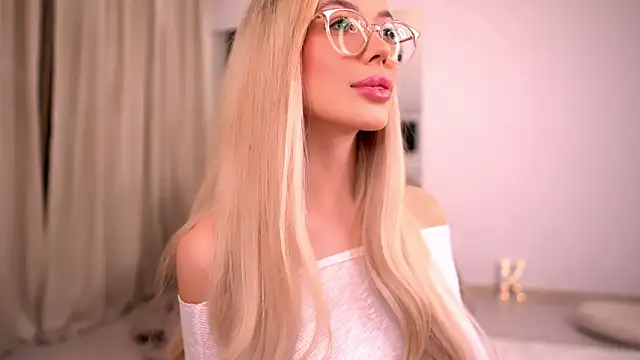 KylieJoyce online show from February 5, 2026, 9:54 pm