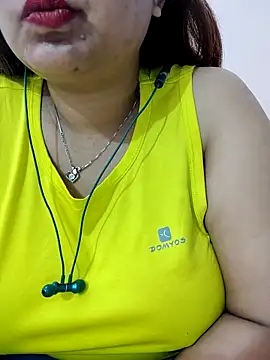 Snapshot of Ruchikalive chatting on March 6, 2025, 2:40 pm Ruchikalive online show from March 6, 2025, 2:40 pm