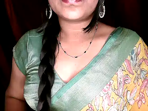 shila20 online show from October 18, 2025, 5:48 pm