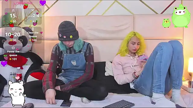 -kisa  online show from November 1, 2025, 2:40 am